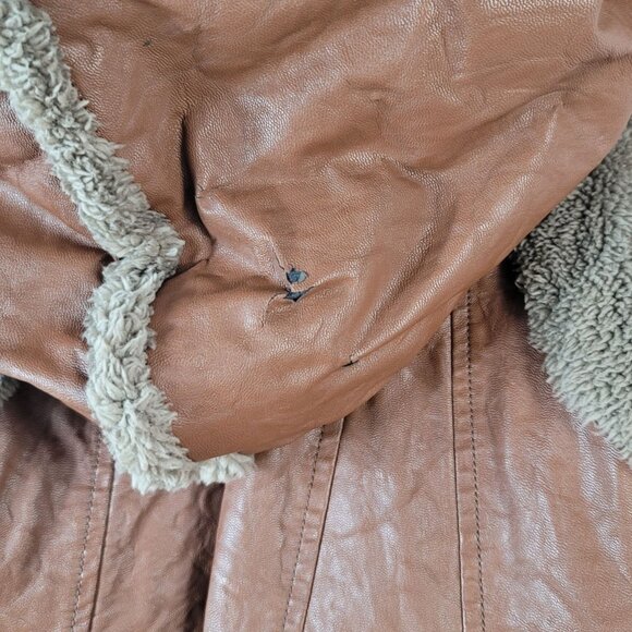 Miilla Shearling Faux Leather Vest Brown Small Lined Zip Pockets Hood Vegan READ - Picture 11 of 13